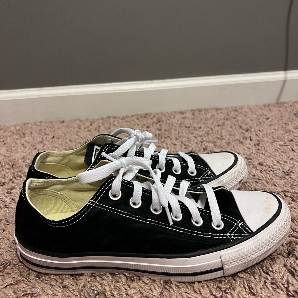 Low Top Black Converse